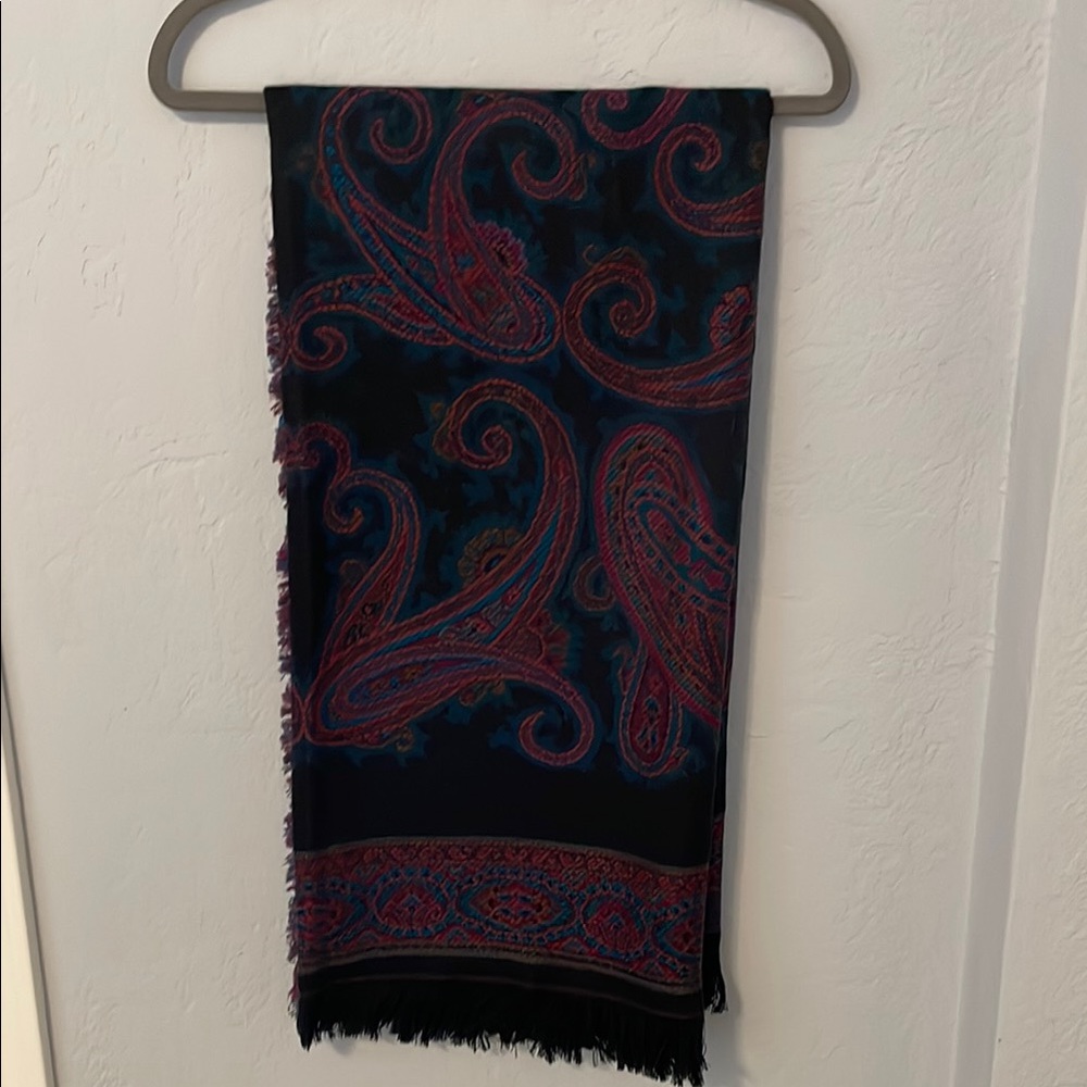 Paisley Patterned Scarf/Shawl